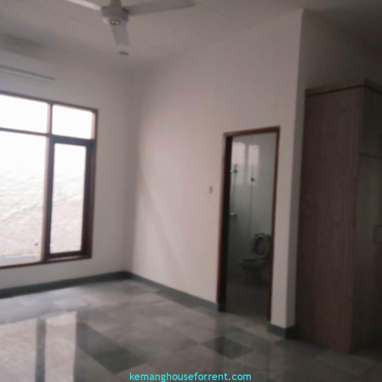 4 BR Rent House in Pejaten Barat