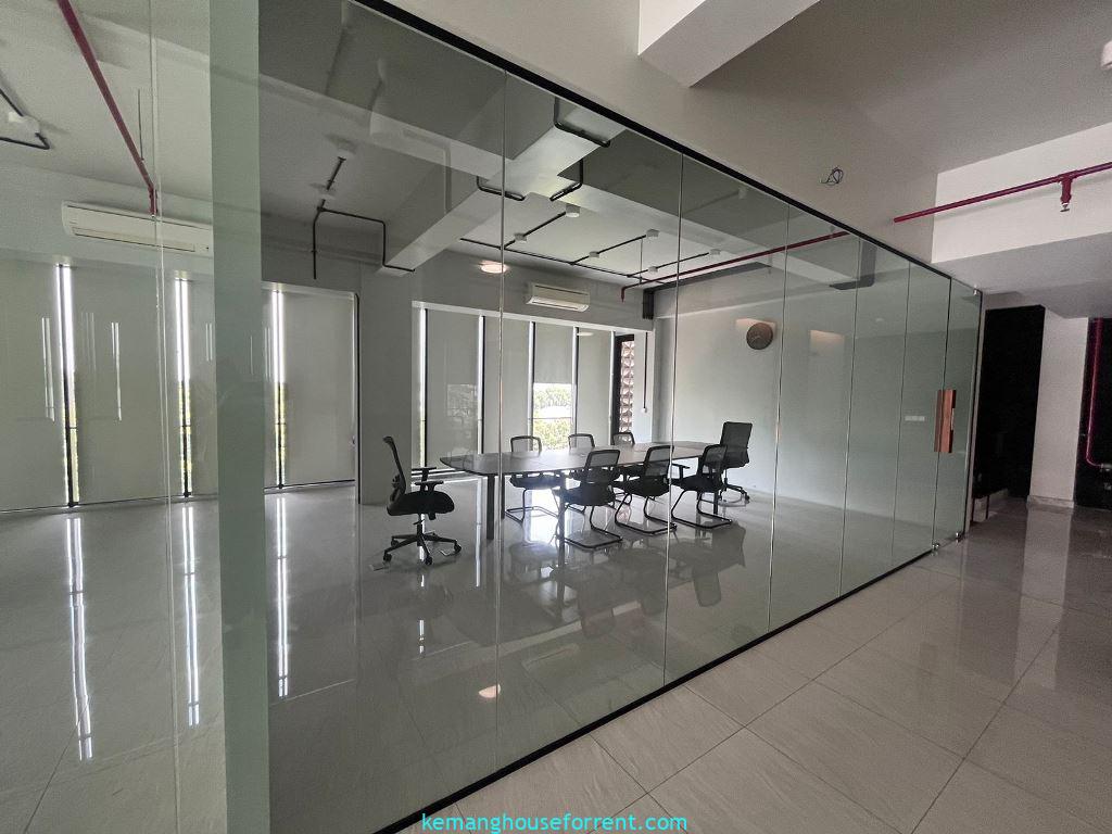 Disewakan Gedung Komersial Dharmawangsa Jakarta Selatan