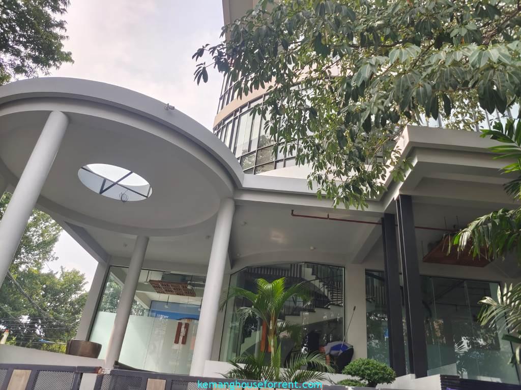 Disewakan Gedung Komersial Dharmawangsa Jakarta Selatan