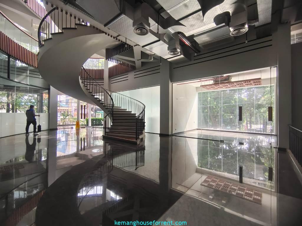 Disewakan Gedung Komersial Dharmawangsa Jakarta Selatan
