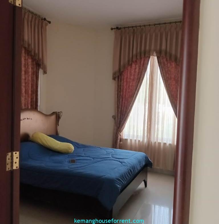 5BR House Rent Near Pondok Indah Golf Course