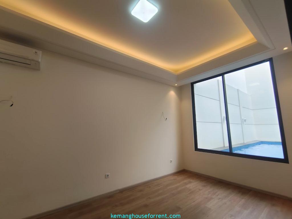 3-story house with lift Pondok Indah