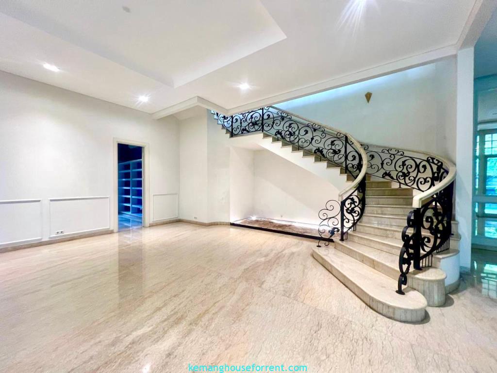 6 BR Rent House in Kemang South Jakarta