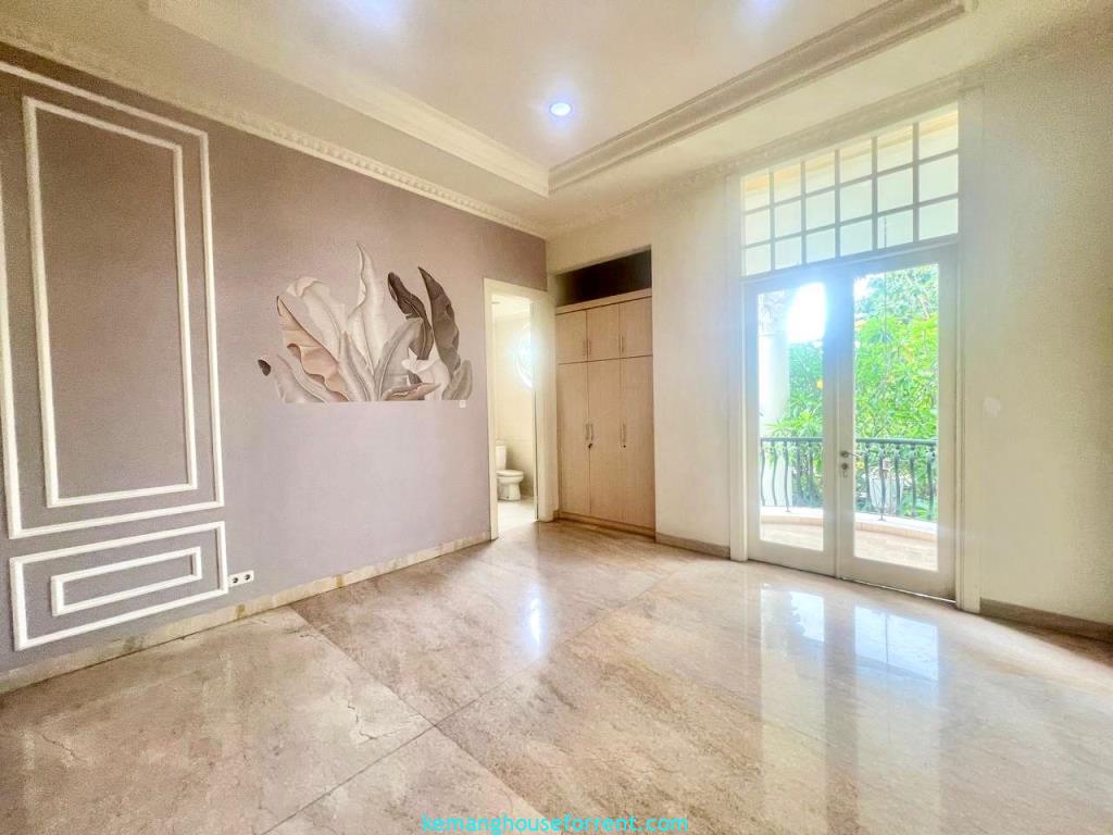 6 BR Rent House in Kemang South Jakarta
