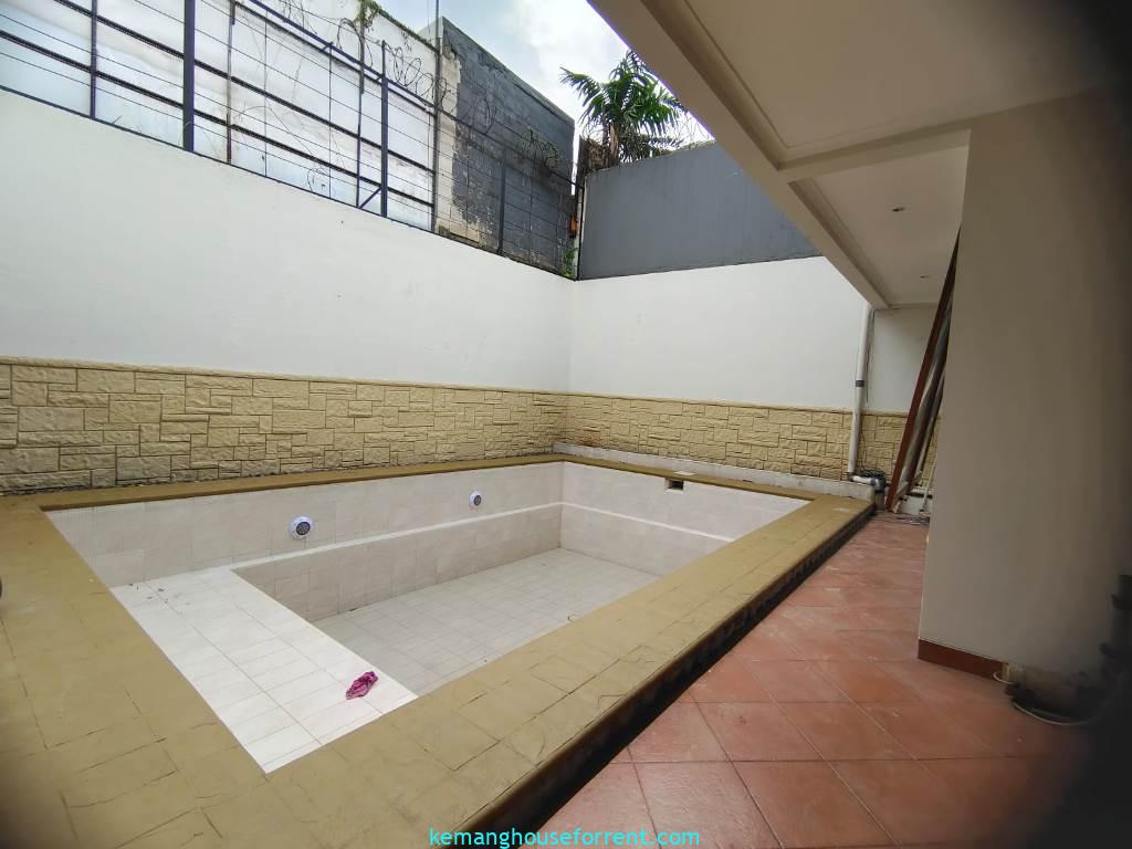 4-Bedroom Home in Pondok Indah Near JIS