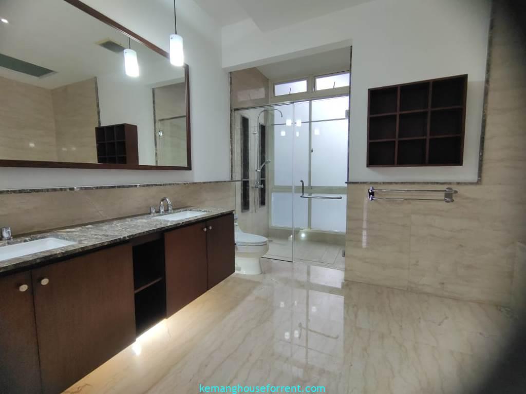4-Bedroom Modern House in Kencana Permai