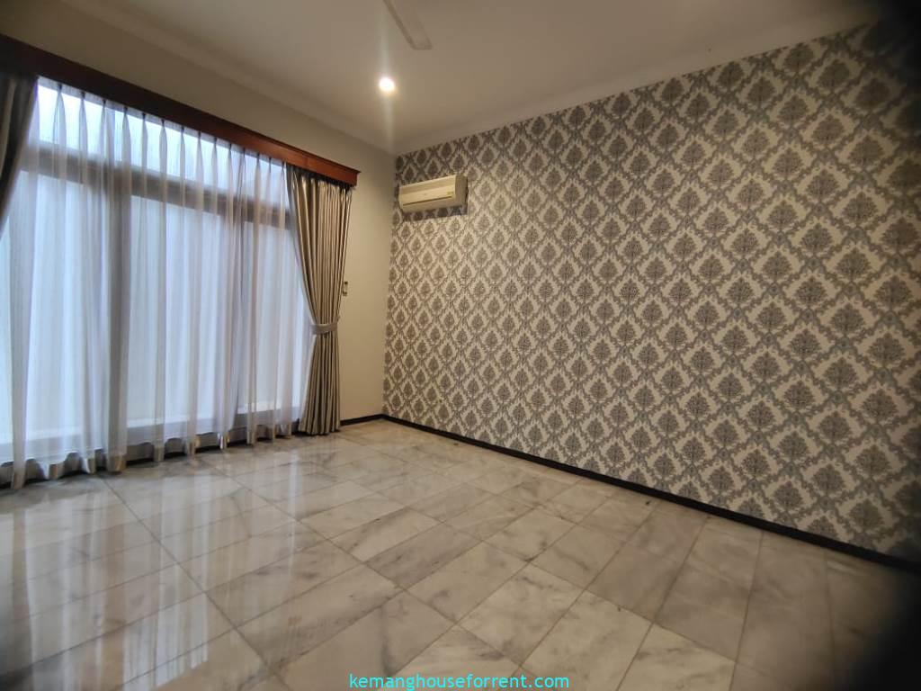 5-Bedroom House Near Cipete MRT Station