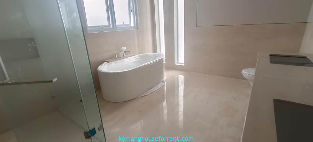 5-Bedroom Minimalist House in Executive Paradise Jakarta