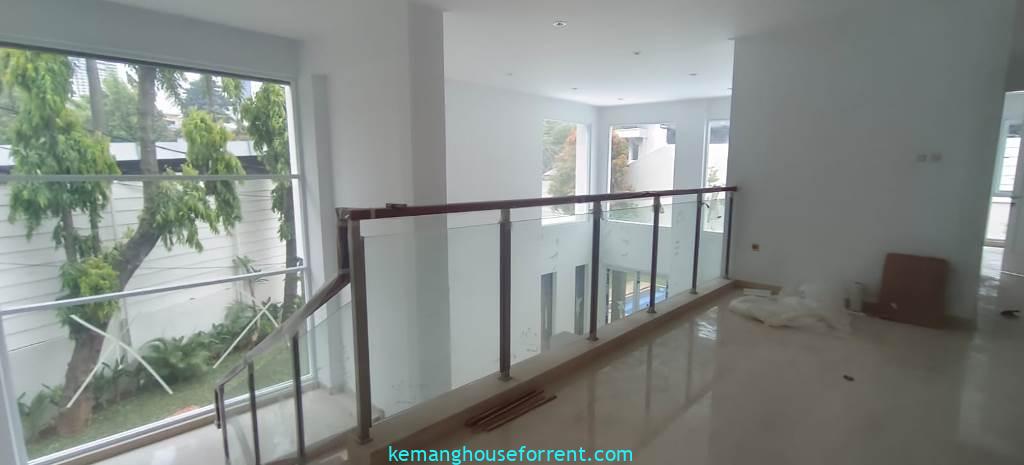 5-Bedroom Minimalist House in Executive Paradise Jakarta