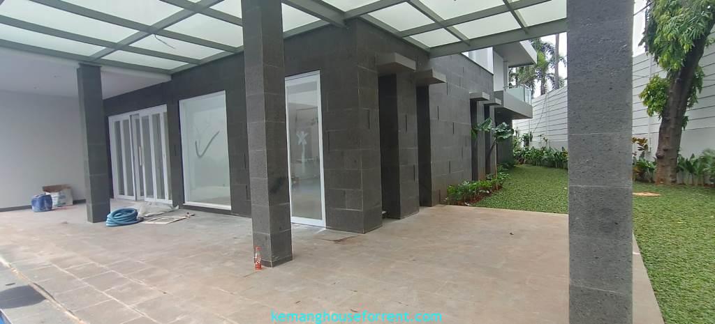5-Bedroom Minimalist House in Executive Paradise Jakarta