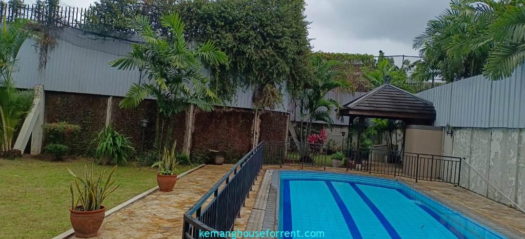 https://kemanghouseforrent.com/putu-rahmawati/