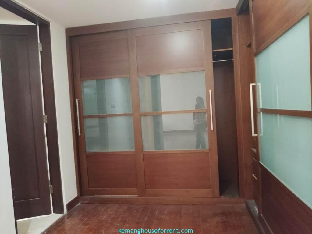 Modern 4BR House in Pondok Indah