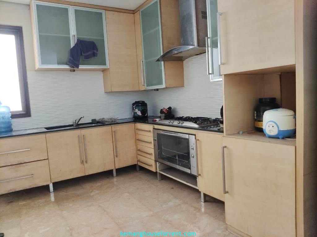Modern 4BR House in Pondok Indah