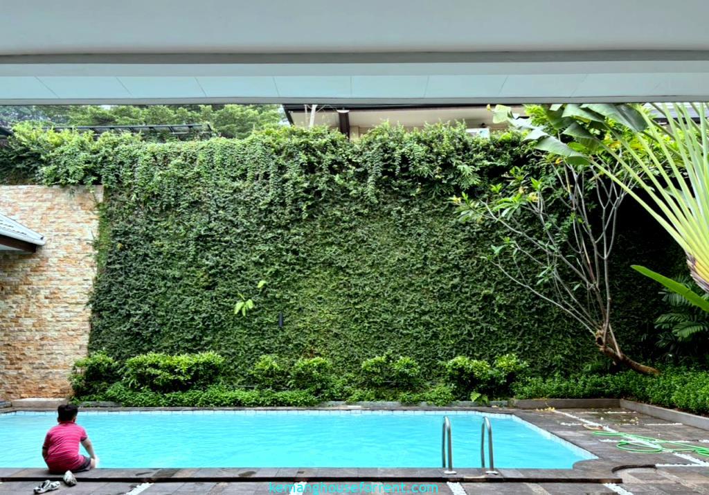 4BR House for Rent in Kebayoran Baru
