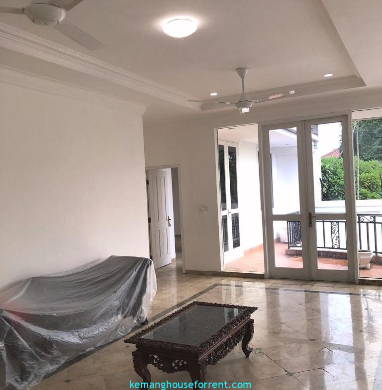 Disewakan Rumah Kantor Strategis di Kemang