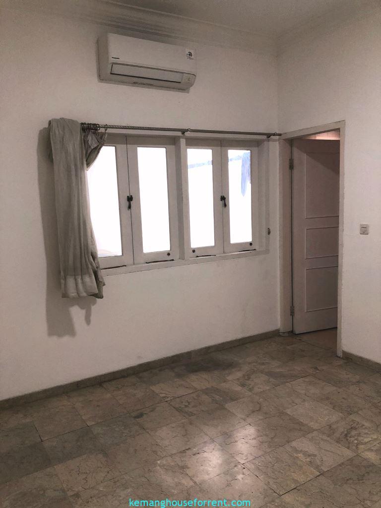 Disewakan Rumah Kantor Strategis di Kemang