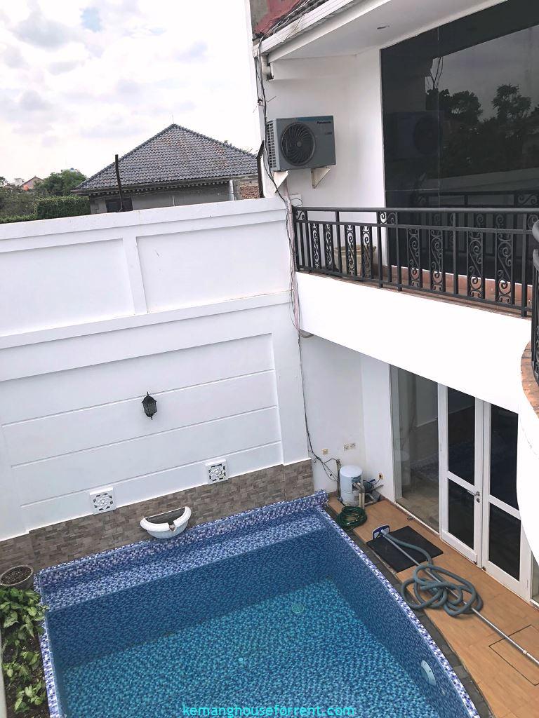 Disewakan Rumah Kantor Strategis di Kemang