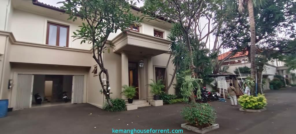 Jakarta House for Rent in Kemang