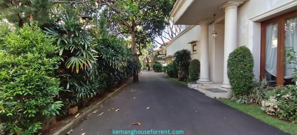 4BR House for Rent in Kemang Compound