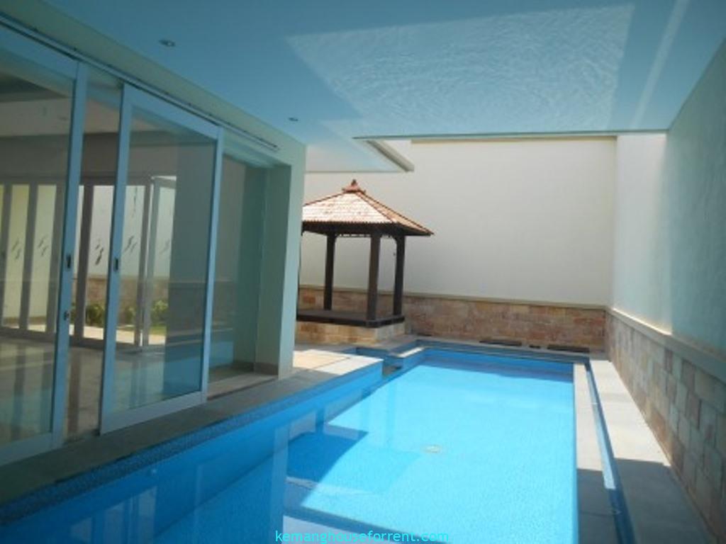 Modern 4-Bedroom Minimalist House in Pejaten Barat