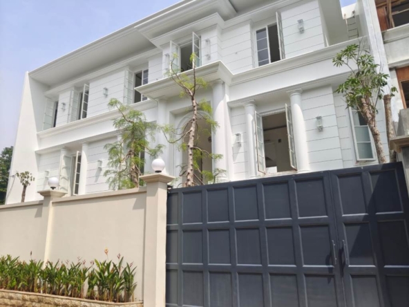 Rumah Mewah Dijual di Kemang Dalam