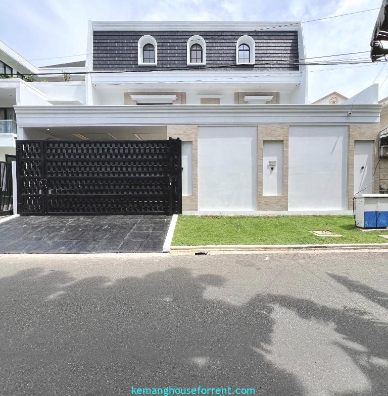 Rumah Mewah Dijual di Pondok Indah