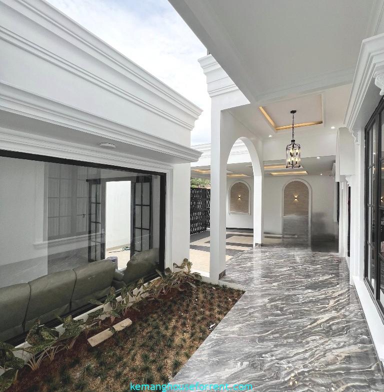 Rumah Mewah Dijual di Pondok Indah