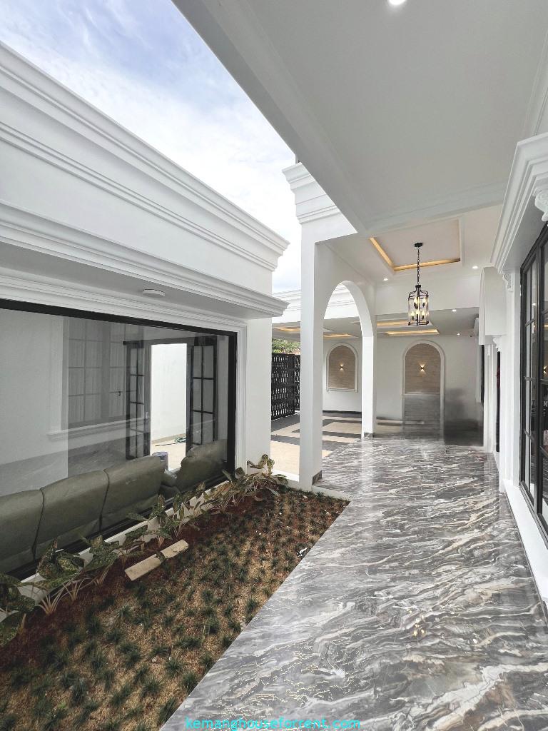 Rumah Mewah Dijual di Pondok Indah