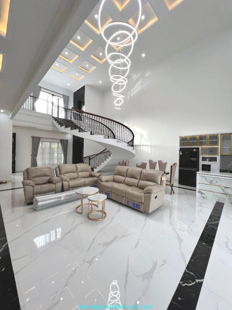 Rumah Mewah Dijual di Pondok Indah