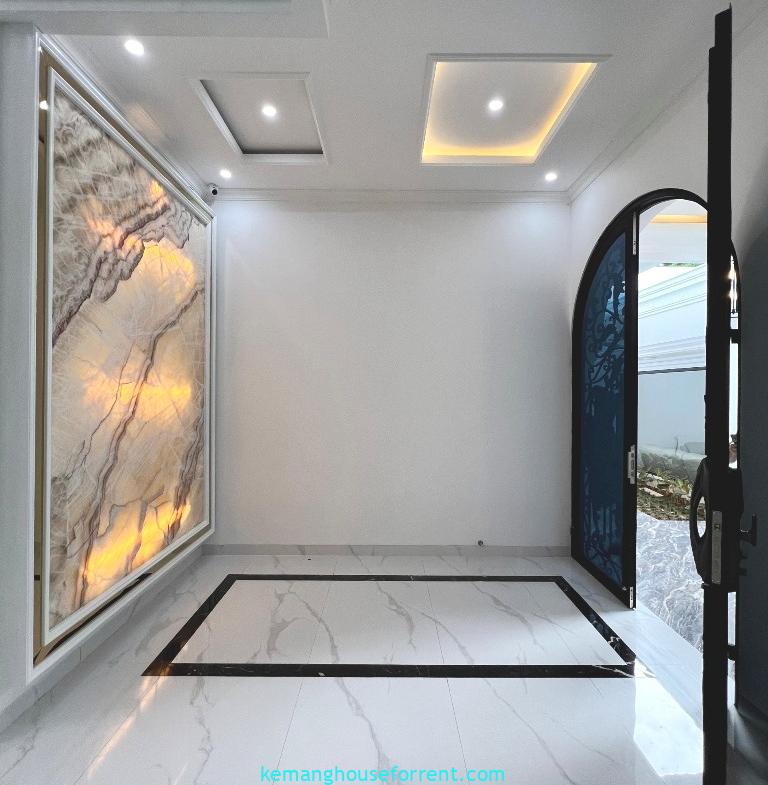 Rumah Mewah Dijual di Pondok Indah