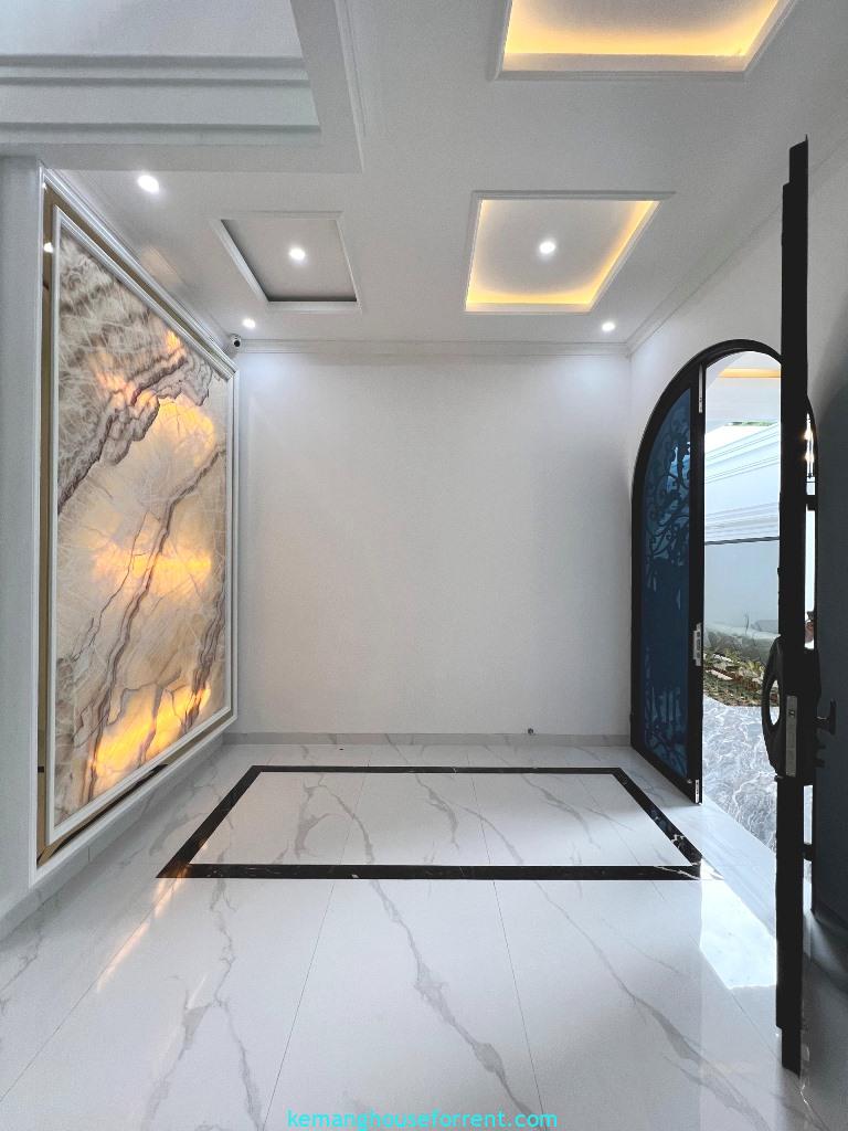 Rumah Mewah Dijual di Pondok Indah