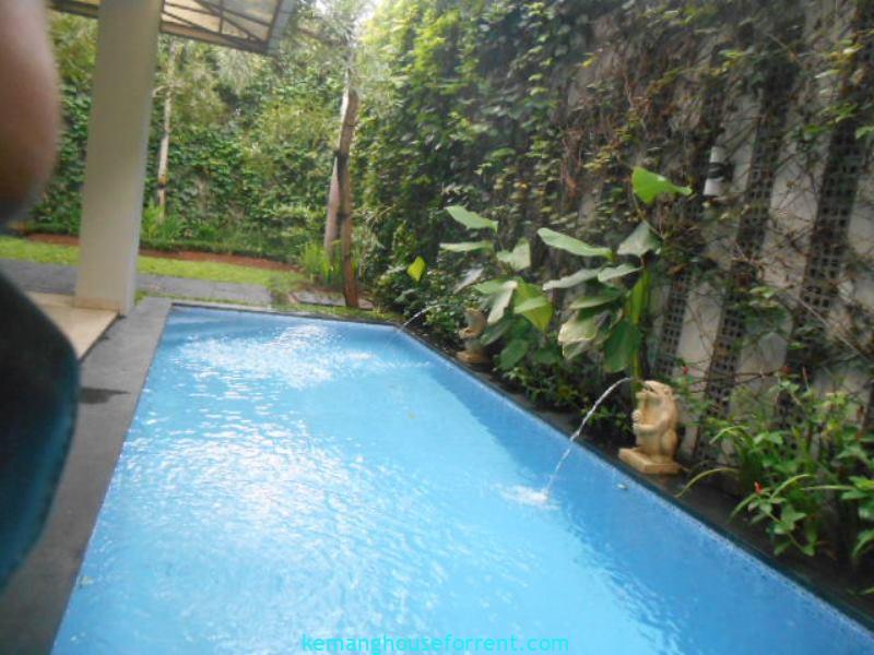 4 BR Minimalist Townhouse in Benda Kemang