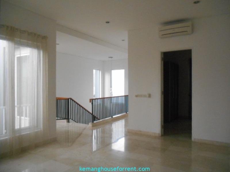 4 BR Minimalist Townhouse in Benda Kemang