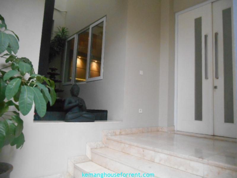 4 BR Minimalist Townhouse in Benda Kemang