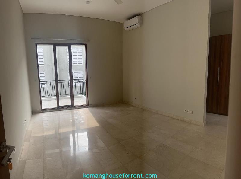 4 BR Minimalist Townhouse in Benda Kemang