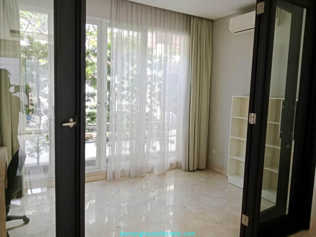 Casavilla Kemang Townhouse for rent 3-BR