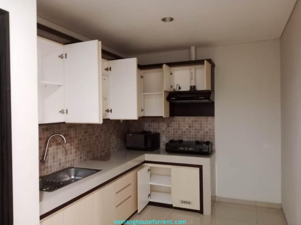 Casavilla Kemang Townhouse for rent 3-BR