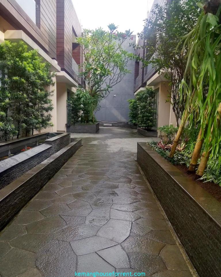 Casavilla Kemang Townhouse for rent 3-BR