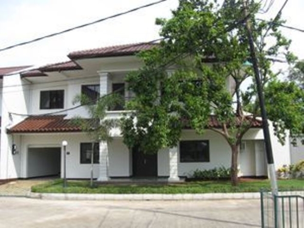 Compound House for Rent in Kemang Timur