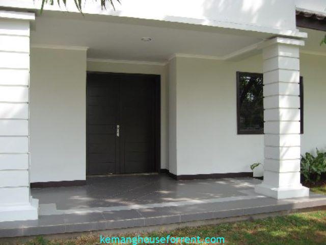 Compound House for Rent in Kemang Timur