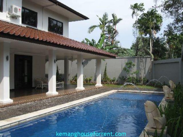 Compound House for Rent in Kemang Timur
