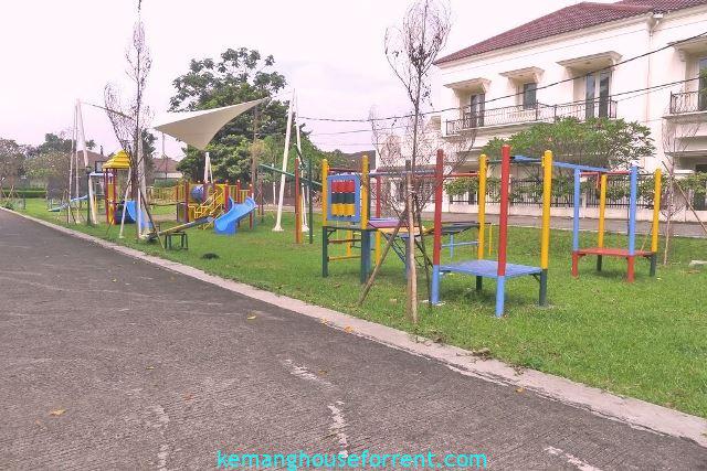 Compound House for Rent in Kemang Timur
