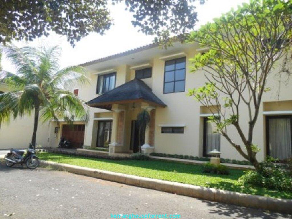 Family House for Rent in Pejaten Barat Compound