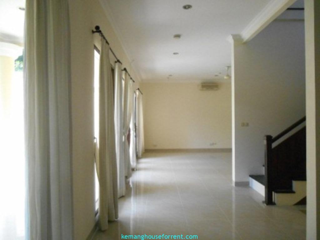 Family House for Rent in Pejaten Barat Compound