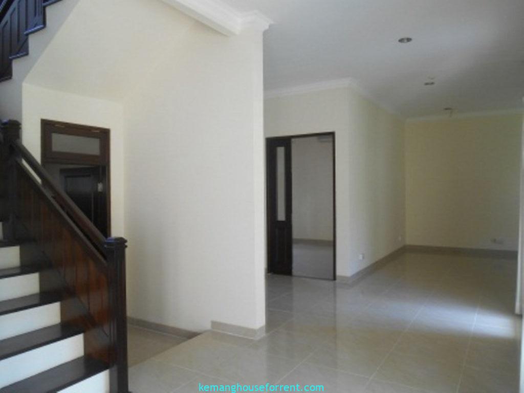 Family House for Rent in Pejaten Barat Compound