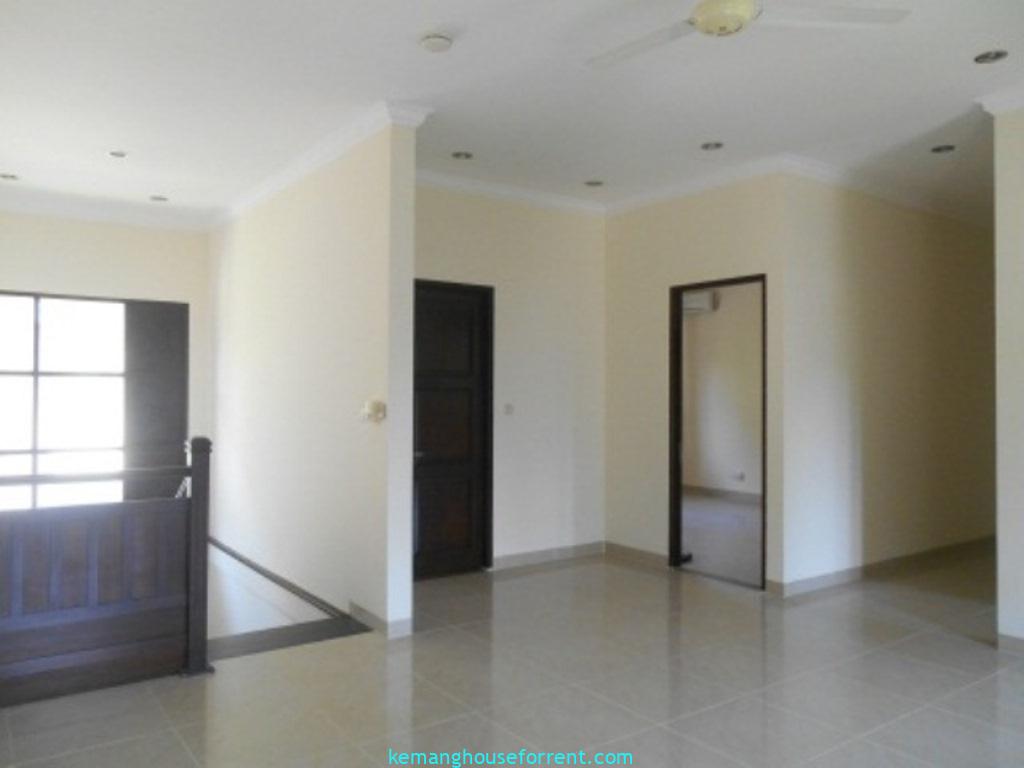 Family House for Rent in Pejaten Barat Compound