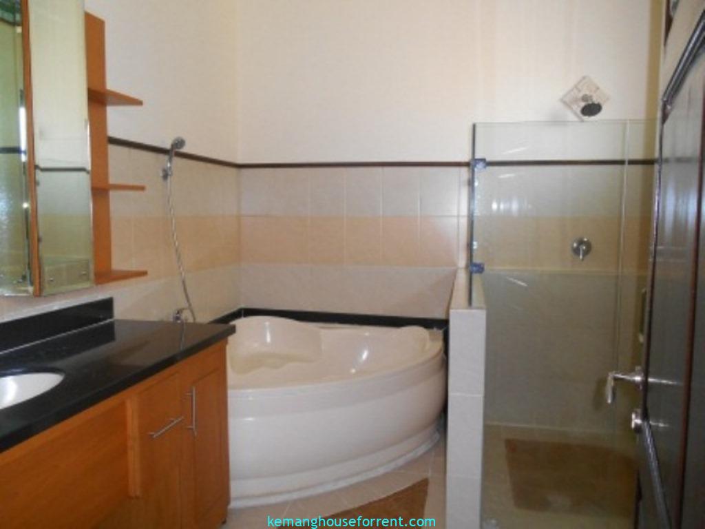 Family House for Rent in Pejaten Barat Compound