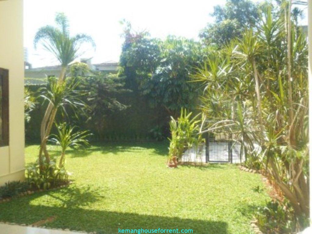 Family House for Rent in Pejaten Barat Compound