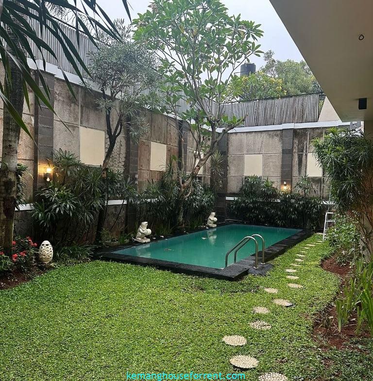 House for rent in Kemang Timur Compound