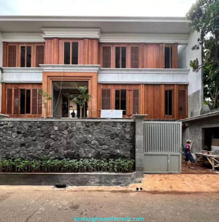 Rumah Baru Dijual di Kemang Jakarta Selatan